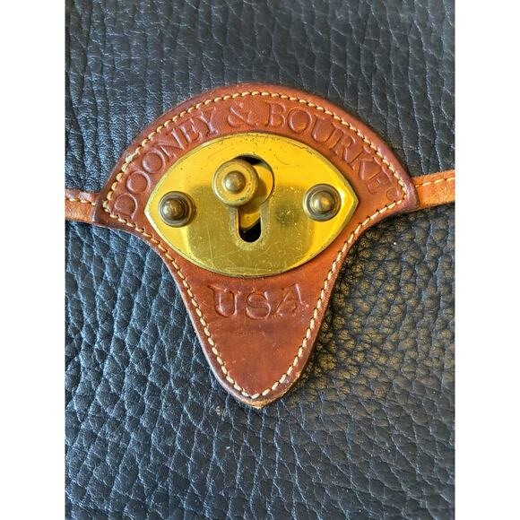 Vintage Dooney & Bourke All Weather Leather Crossbody Bag USA 80s 90s Equestrian - Picture 2 of 16